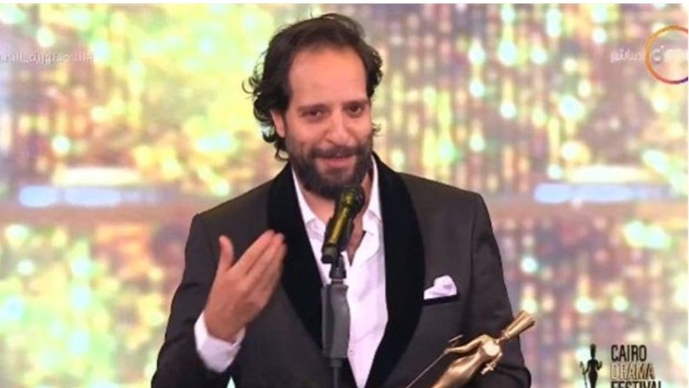 أحمد أمين يتصدر المشهد.. قائمة الفائزين بجوائز مهرجان القاهرة للدراما