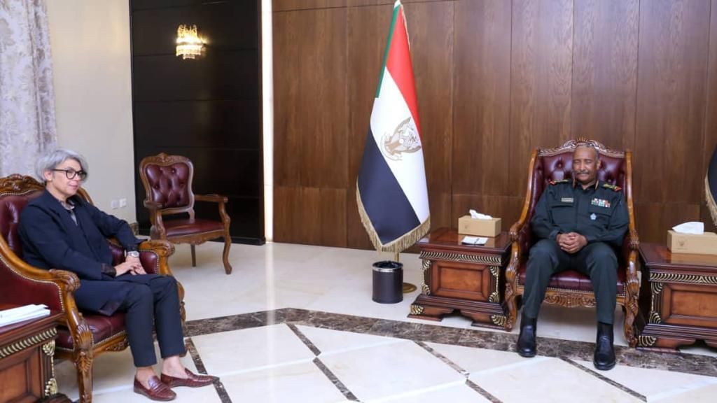 رئيس مجلس السيادة يلتقي مبعوث الإتحاد الأوروبي للقرن الأفريقي