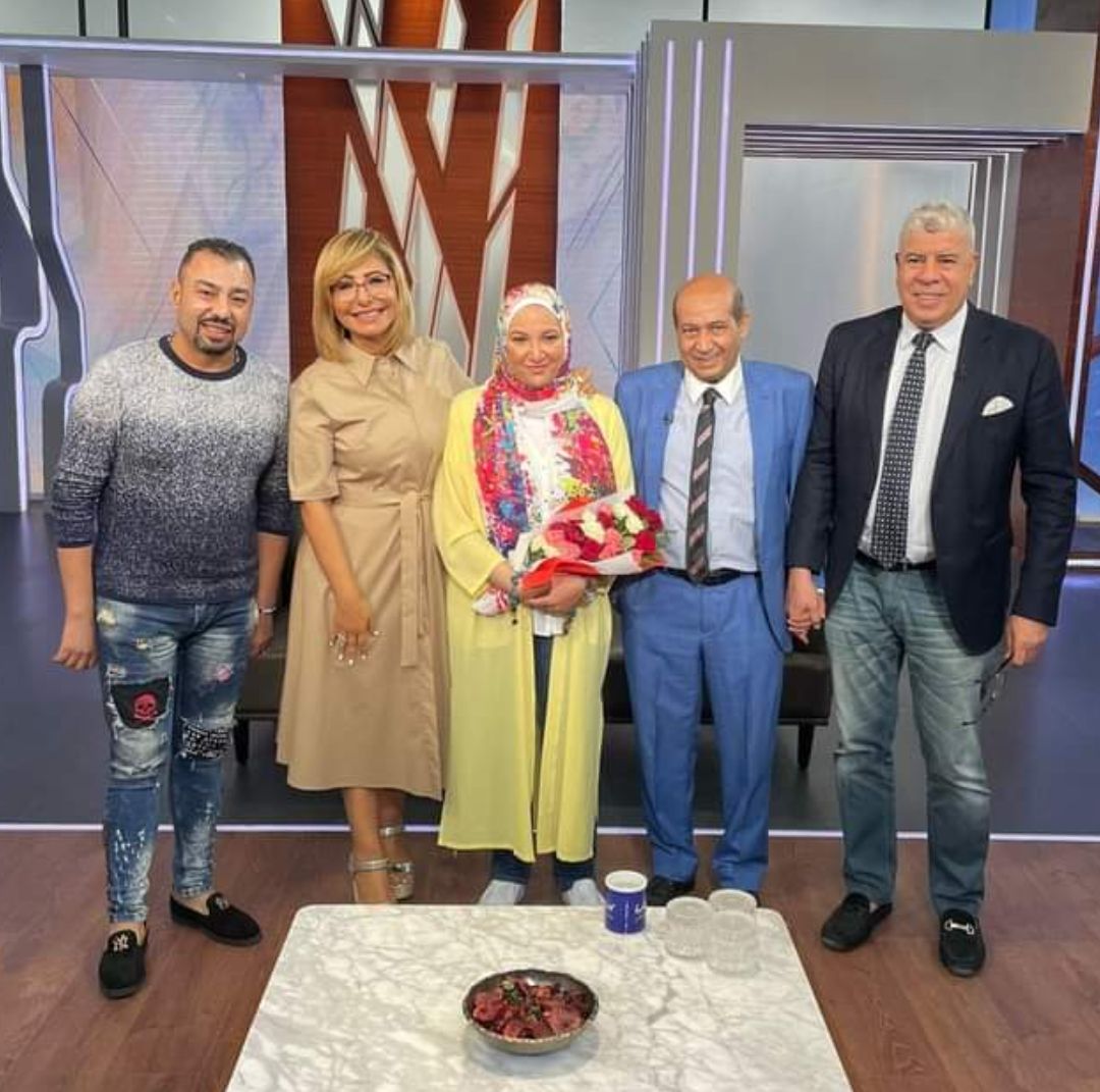 بوكيه ورد ينهي خلاف هند سعيد صالح وفكري صادق