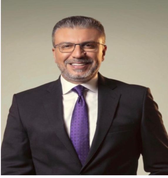 أبواب الخير يتكفل بعلاج طفل مصاب بعيوب خلقية بالوجه الفم .. براديو مصر