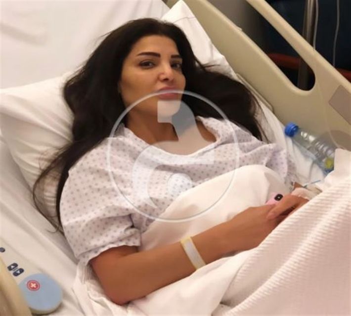 عاجل بالصور – مرض سرطان الثدي يضرب نجمة مشهورة