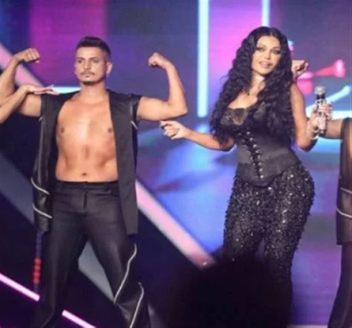 هيفاء وهبي تحصل علي لقب ملبن لبنان – شاهد بنفسك