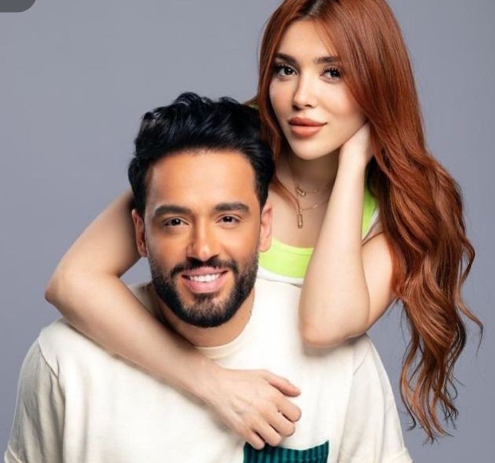 رامي جمال يحتفل بعيد ميلاد زوجته وعيد زواجهما:” كل سنة وانتي حبيبتي “