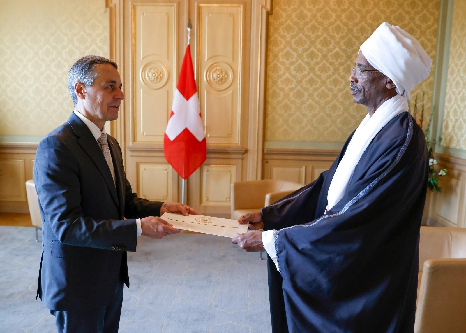 السفير حسن حامديقدم اوراق اعتماده سفيراً للسودان لدى الاتحاد السويسري