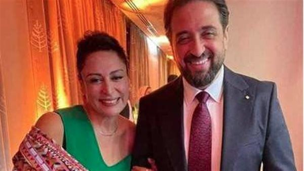 إنهيار منى عراقي بالبكاء عالهواء : تعبوني مش قادرة !!