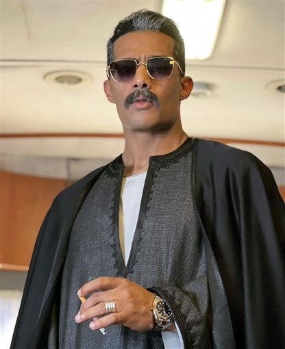 الظهور الأول لمحمد رمضان في دور ” العمدة “