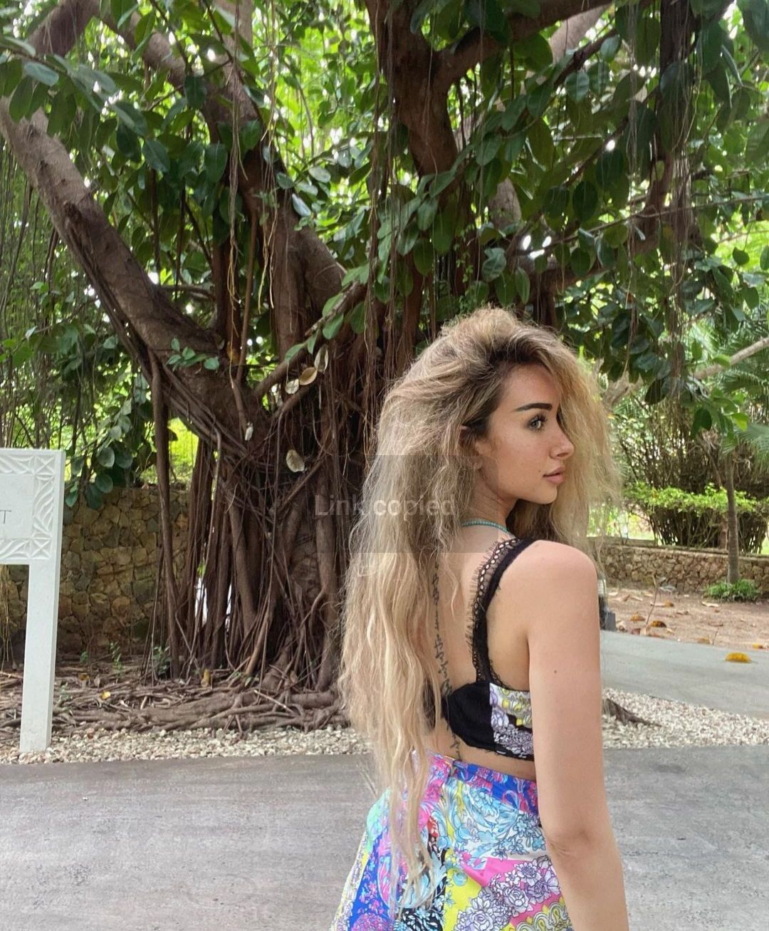 بالصور – هنا الزاهد تجنن الشباب بالكاش مايوه