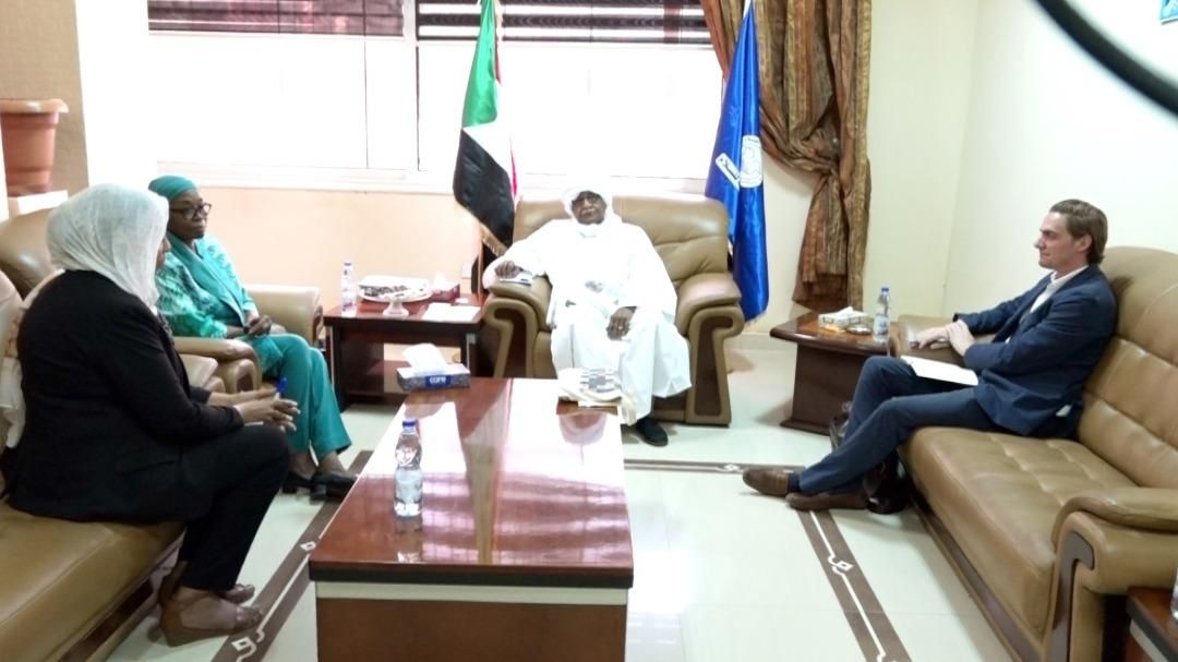 رئيس المفوضية القومية للسلام يلتقي نائبة الممثل الخاص ليونتامس