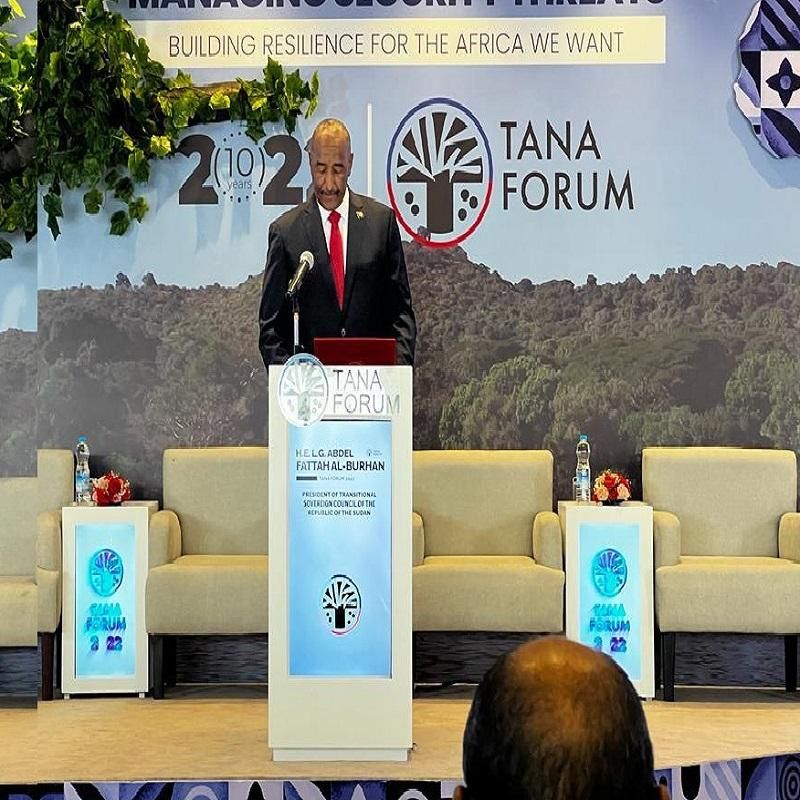 البرهان : مسيرة الانتقال واجهت تحديات وبشريات بقرب الحل 