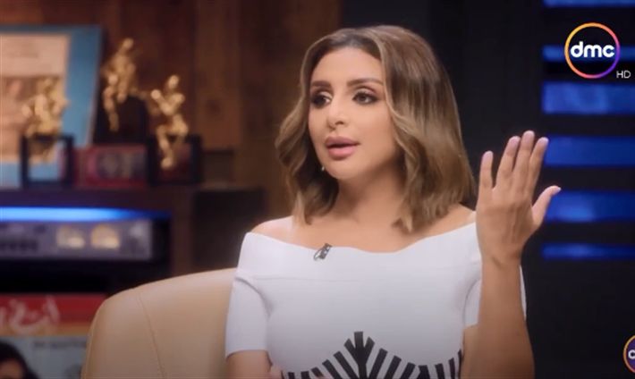 بالصور – أنغام نزلت العتبة اشترت فستان قصير وبتفرجك عليه