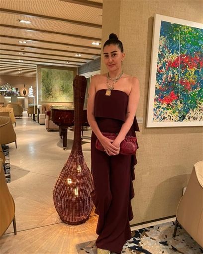 خسارة 300 ألف جنيه – بالصور غادة عبدالرازق وقعت علي وشها واتعورت