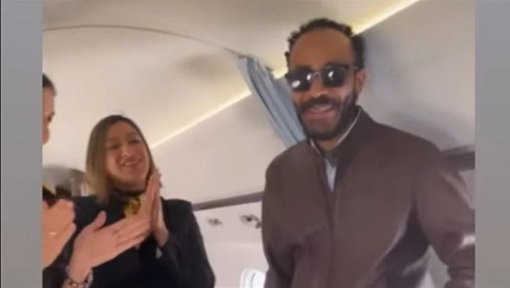 محمد رمضان يهدي شقيقه طيارة في عيد ميلاده – شاهد