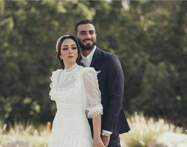 انقذوا النجوم من سارة الطباخ : دمرت الشرنوبي والدور علي شيرين عبدالوهاب