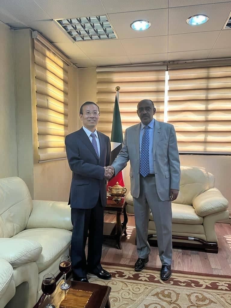وزير الخارجية يستقبل مبعوث جمهورية الصين الشعبية للقمة العربية الصينية