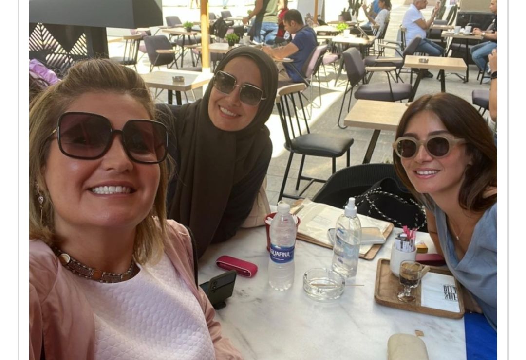 الحلويات اتجمعت : بنات عائلة شيحة صواريخ أرض جو – شاهد