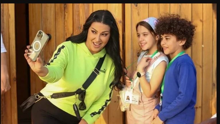 أرواح خفية طلعت لسمية الخشاب في كامب بالعين السخنة – إيه الي حصل !!