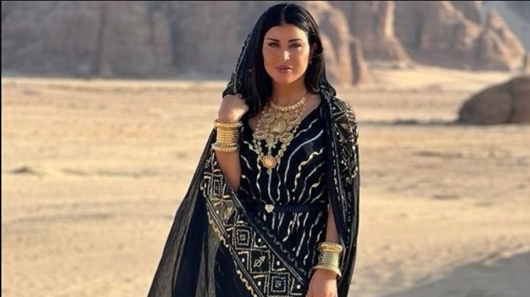 في مهب الريح .. جومانا مراد لافة حوالين رقبتها كيلو دهب – شاهد