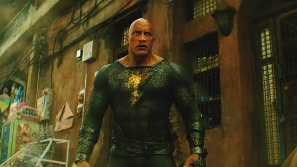 فيلم Black Adam يتصدر شباك الإيرادات المصرية