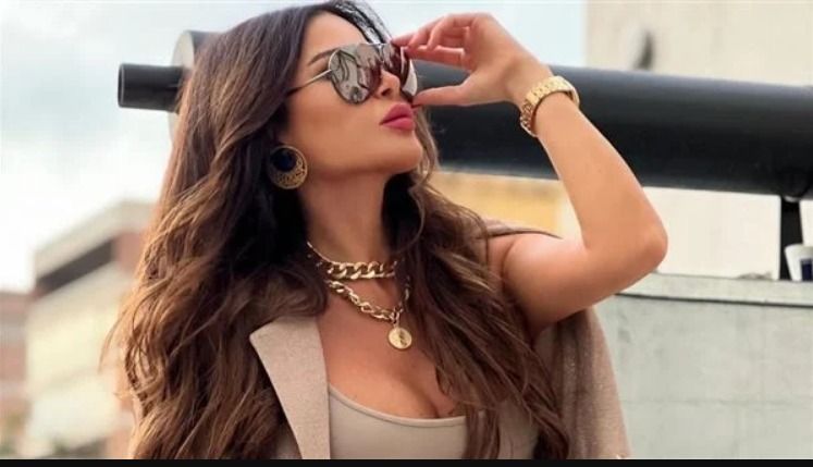 يعيني بنطلون نيللي مقدسي إتقطع ميت حته – شاهد