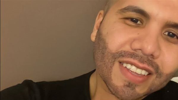 عمر كمال فاجيء الجمهور وزرع دقنه : الأول كان أحلي