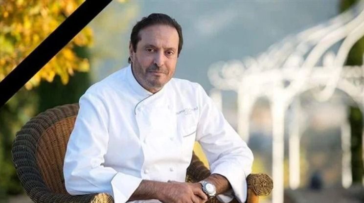 من بينهم علاء الشربيني .. هؤلاء النجوم يقدمون واجب العزاء في الشيف أسامة