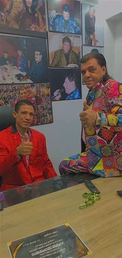 عامل النظافة زهق الناس : طالع يعني مهرجان جديد