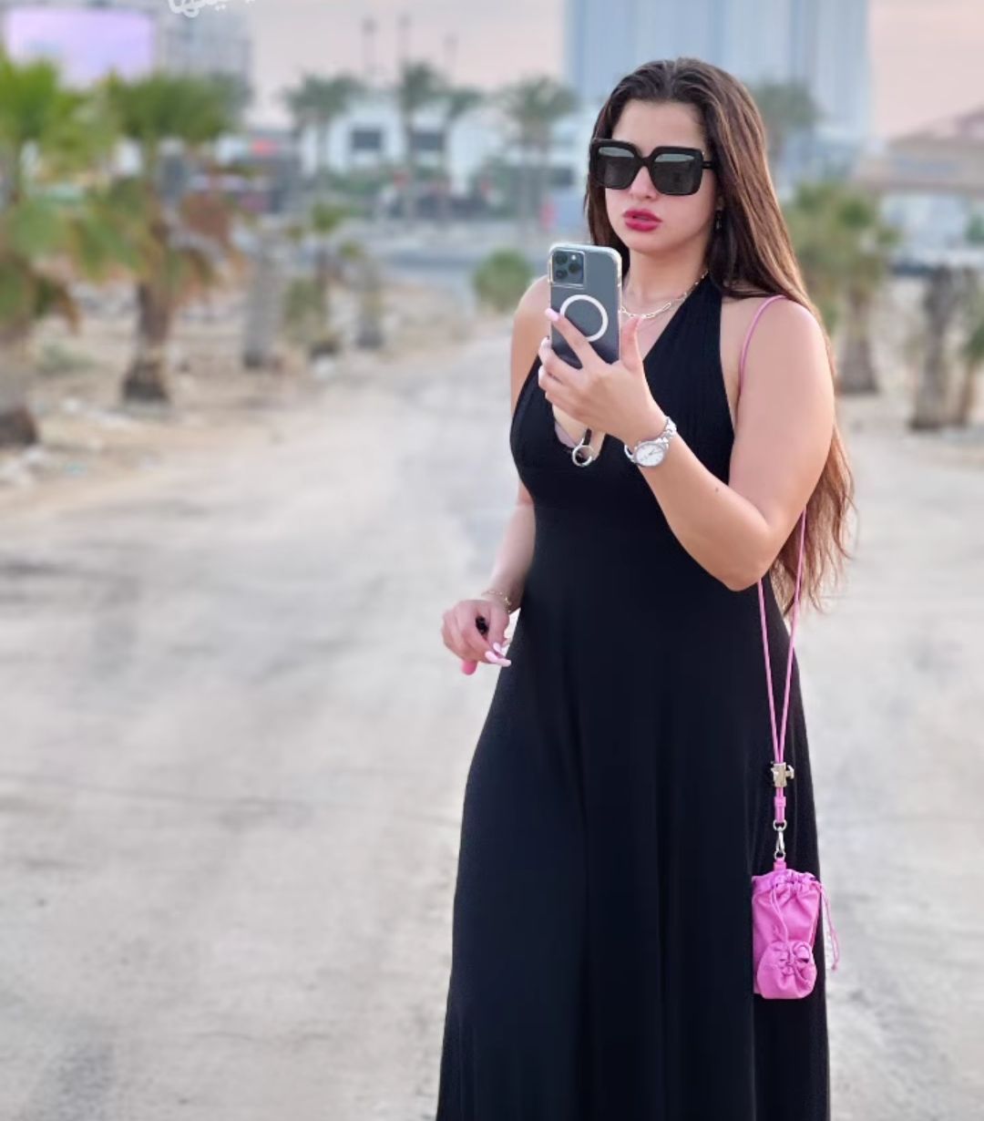 بالصور – مني فاروق عنوان الدلع والأنوثة