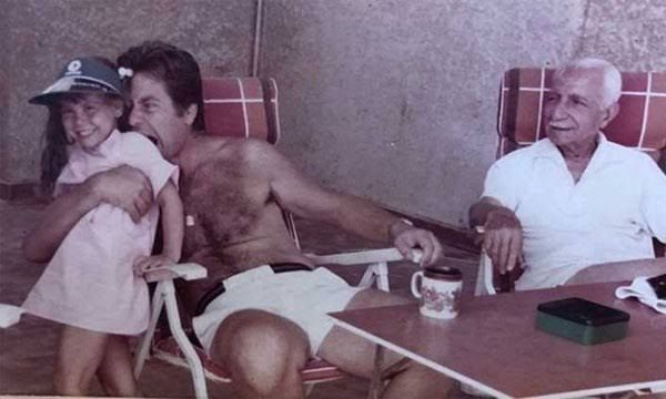 اولاد الاكابر بيحبوا الستات وبيطالبو برد قصر المنسترلي ورثهم عن والدتهم