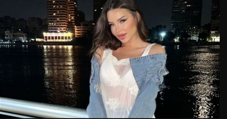 علي ضفاف النيل .. الراقصة جوهرة بكاش مايوه شفاف – شاهد