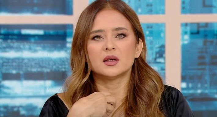 نيللي كريم أصبحت امرآة مطلقة