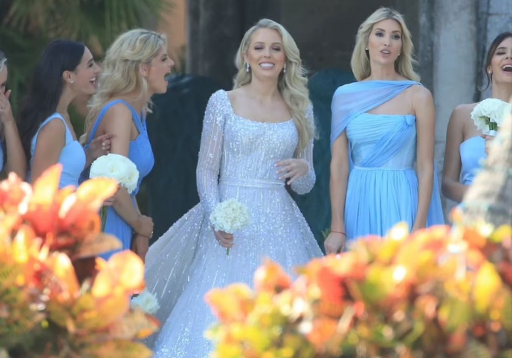 ابنة ترامب الصغرى تتزوج من ملياردير عربي وتخطف الأنظار بفستان ايلي صعب – صور