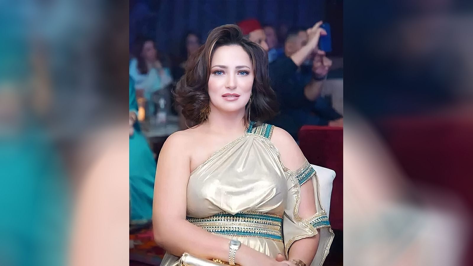 القمر ده ميخونش .. الفنانة ريم الرياحي تقول: جوزى “مبيعرفش”!!
