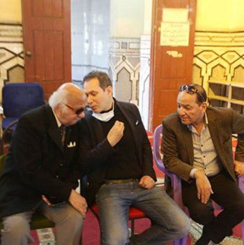 شاهد .. محمد سلطان يشيّع إلى مثواه الأخير ونعشه ملفوف بعلم مصر بحضور ابنه طارق-بالصور