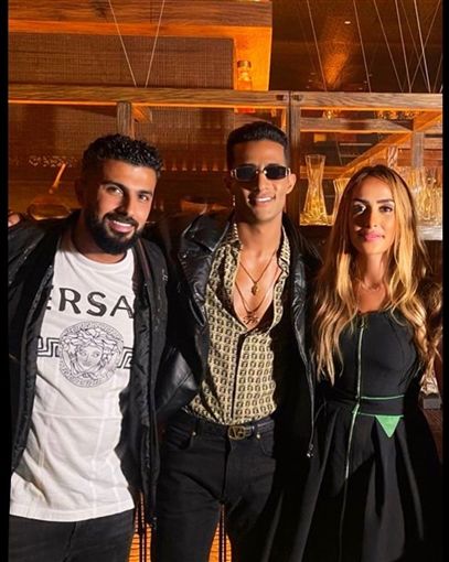 محمد رمضان بيرقص مع زينة في عيد ميلاد اختها – شاهد