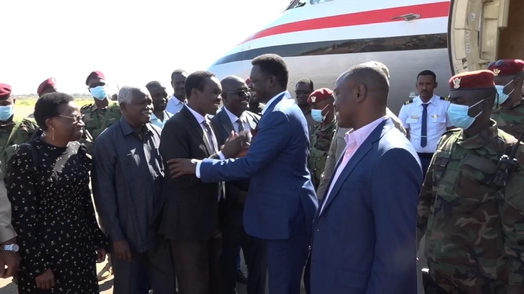 حكومة دارفور تجتمع بفولكر ترك للوقوف على حقوق الانسان بالاقليم