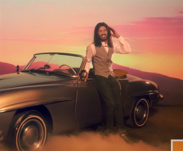 إعلان جامد : 4 شخصيات فنية يقدمهم تامر حسني – شاهد