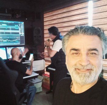 شاهد .. طوني أبي كرم يحضر أغنية جديدة مع راغب علامة وماذا قال عن سخافات المغرضين؟-بالصورة