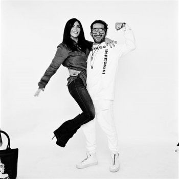 شاهد .. صورة رومانسية للغاية تجمع أحمد حلمي بمنى زكي بمناسبة عيد ميلادهما