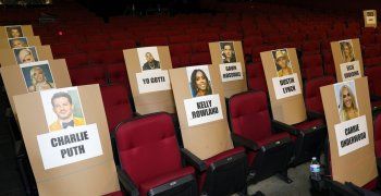 شاهد .. American Music Awards تكشف عن مقاعد المشاهير وإليكم من سيجلس بجانب من