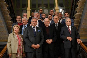 شاهد .. وزير الثقافة محمد وسام المرتضى يستقبل شعراء الزجل وهذا ما اتفقوا عليه