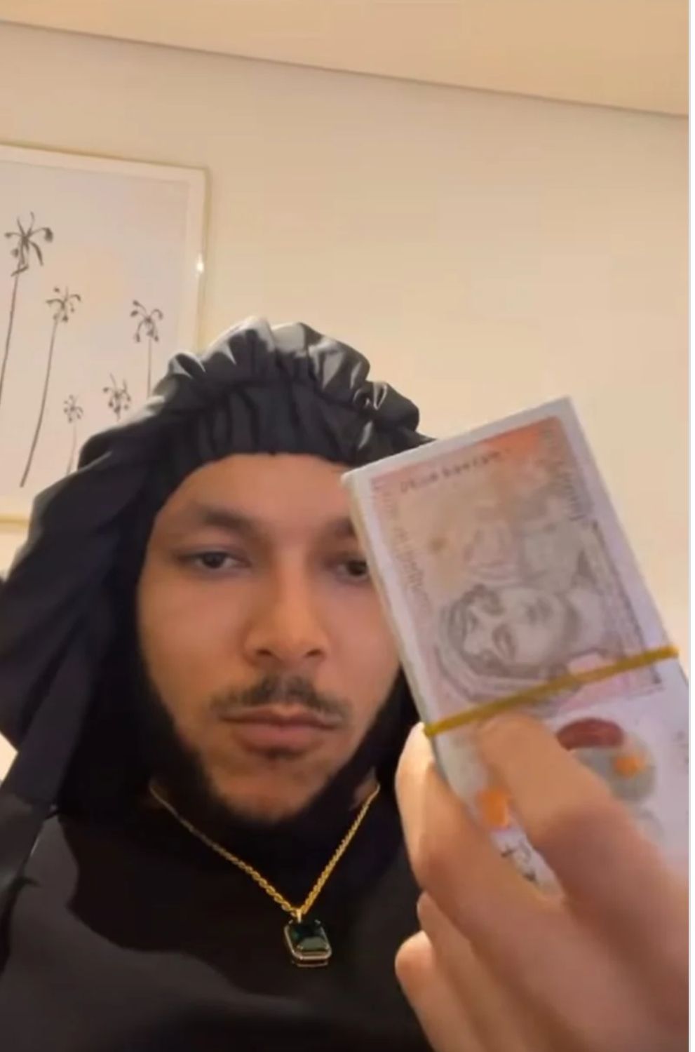 ويجز واخد محمد رمضان قدوة : بيلعب بالفلوس لعب