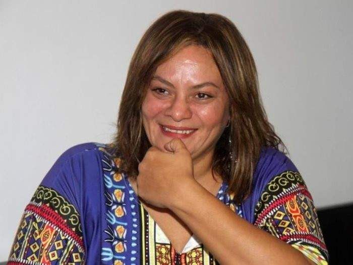 شاهد .. كاملة أبو ذكري تكشف سر نجاح الممثل الموهوب