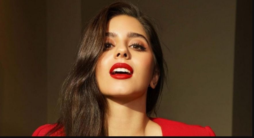 مايان السيد واخدة هنا الزاهد قدوتها في الكوميديا : ولاأنتي ولاهيا