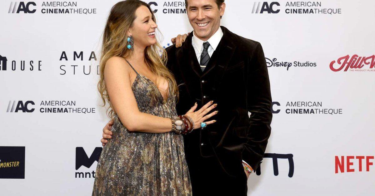 شاهد .. بليك ليفلي تكرم زوجها رايان رينولدز خلال حصوله على هذه الجائزة وإليكم ما قالته