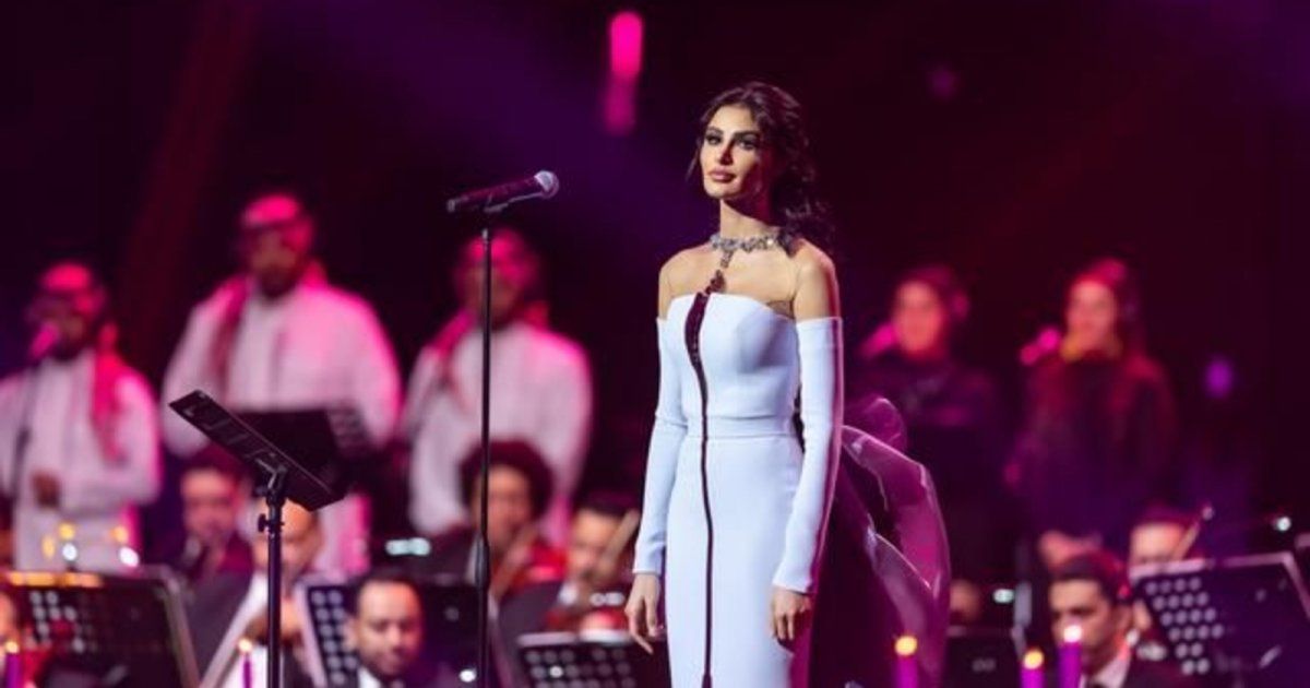 شاهد .. أميمة طالب تتغزل بالرياض على طريقتها