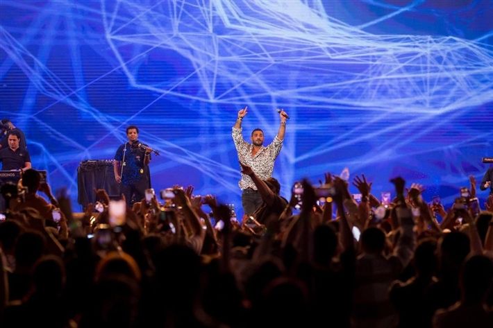 قميص مهلهل علي احمد سعد سعره يتجاوز 20 ألف جنيه – شاهد