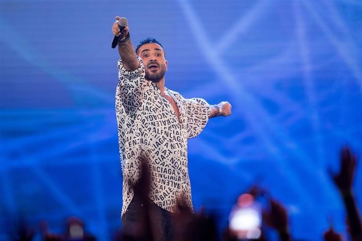 قميص مهلهل علي احمد سعد سعره يتجاوز 20 ألف جنيه – شاهد