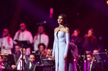 شاهد .. أميمة طالب تتغزل بالرياض على طريقتها