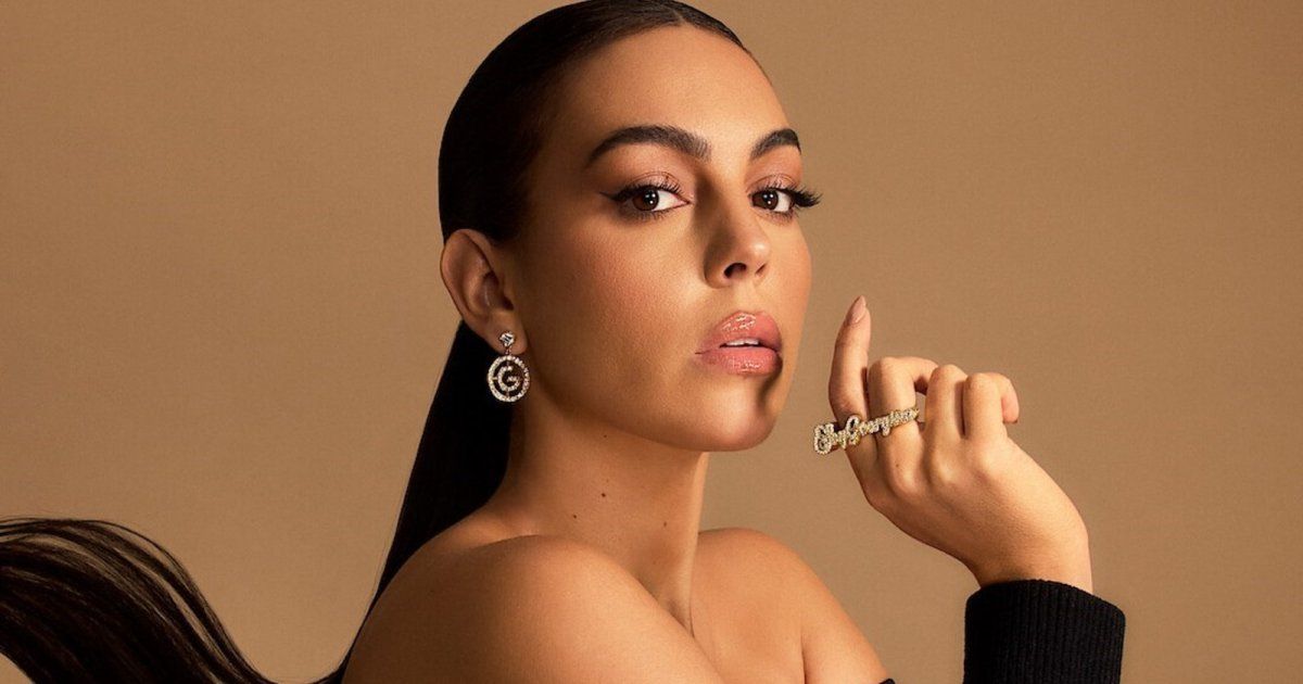 شاهد .. شقيقة جورجينا رودريغيز تلومها مباشرة على الهواء.. وتؤكد: "نحن جياع"