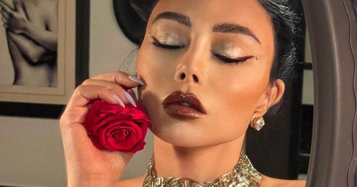 شاهد .. بالصور- إطلالة فريدة لـ هيفا وهبي تسحر الجمهور.. إليكم كيف بدت!